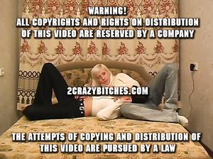 Молодым сучкам очень захотелось секса с парнем