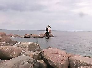 Маргарите и Тамаре нравится издеваться над парнями