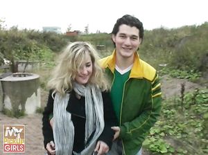 Пикапер смог проникнуть в анальную дырку незнакомой девушки