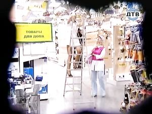 Приколы от самых раскрепощенных русских девушек на улице