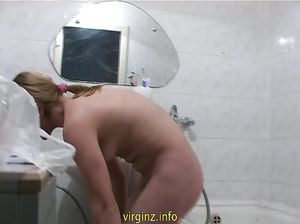 Марианна выбрила шмоньку налысо