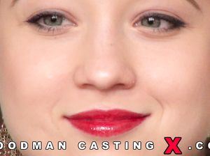 Таисия получила два члена в дырки