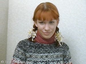 Рыжеволосая Анна тащится от анального секса