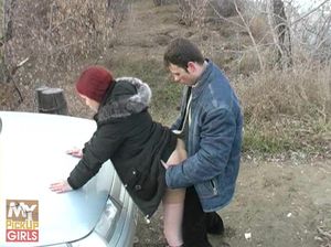 Сисястая студентка отдалась товарищу прямо на улице