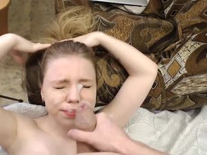 Вероника сосет от первого лица и захлебывается в сперме