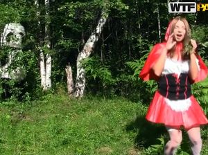 Красная Шапочка попалась развратному мишке