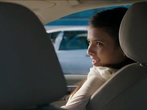 Богатый папик шпилит молоденькую любовницу