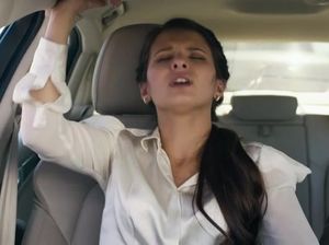 Богатый папик шпилит молоденькую любовницу