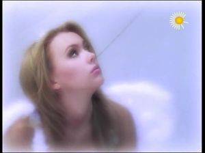 Сексуальная русская невеста показала красоту тела