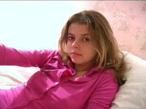 Джентльмен старательно вылизывает киску своей дамы