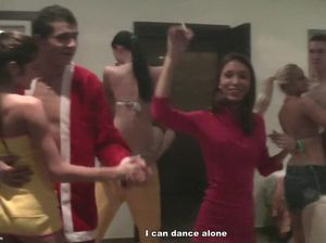 Новогодняя вечеринка не обошлась без горячего секса