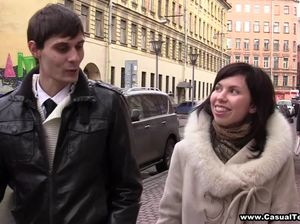 Пикапер развел малышку на горячий секс