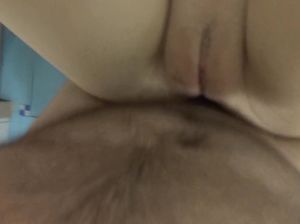 18-летние русские подростки снимают анальчик на мобилу