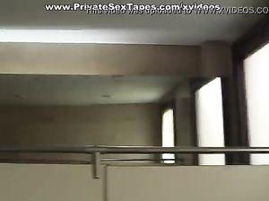 Смачный минет от девки в зеленом топике