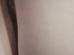 Алёна в Periscope показывает ножки и пизду