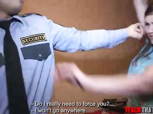 Мент рвет вещи на потерпевшей и ебет ее