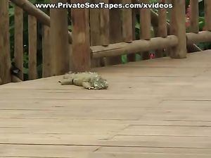 Плоскогрудую девушку Алю выебали в анус