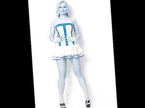 Модель по имени Адель демонстрирует наряды