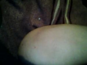 Парень привязал девку к кровати и вдул ей