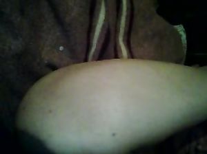 Парень привязал девку к кровати и вдул ей