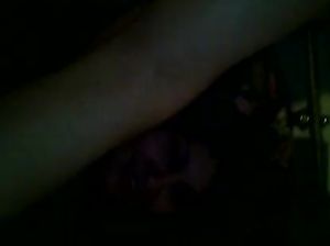 Парень привязал девку к кровати и вдул ей