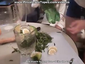 Молодая телка уединилась с другом и дала ему