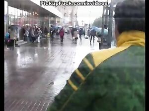 Лиля поехала в пикапером за город и сделала ему минет за деньги