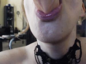 Зрелаяшалава Татьяна трясет толстой жопой в чате