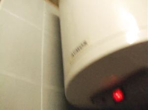 Надежда подрочила себе и пососала пенис