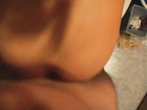 Надежда подрочила себе и пососала пенис