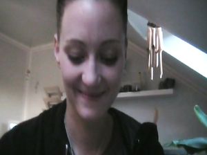 Изольда профессионально сосет