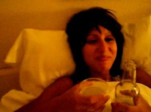 Шмара напилась и ебется