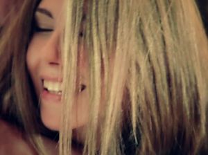 Пара занялась романтическим сексом в шикарном номере отеля