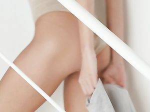 Огненно рыжая лесбиянка делает чудесный куни русской телочке