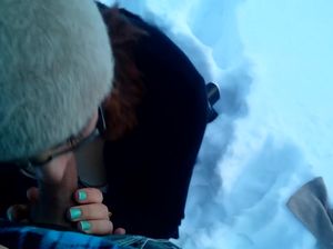 Молодые потрахались зимой на улице
