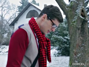 Очкарик студент пришел к подружке в общагу и знатно отодрал ее в вагину