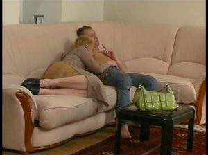 Мамаша и сынок занимаются оральным сексом в позе 69