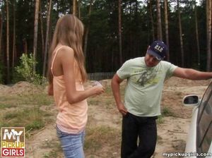 Мужик вылизал киску худой попутчицы