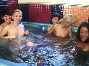 Обнаженные русские студенты отрываются на секс вечеринке