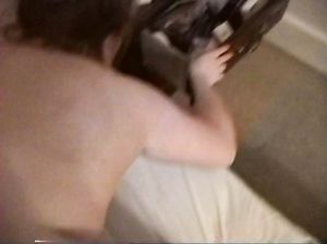 Чувак снимает как жарит девку в зад