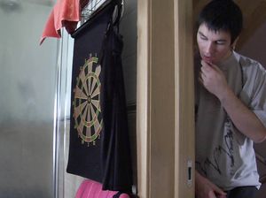 Сынок присел у ног мамы и полизал ей
