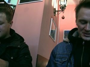 Два русских пикапера трахают русскую азиатку за приличную сумму