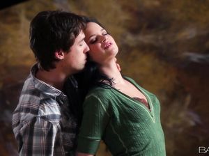 Чувак вылизал пилотку девке и выебал ее