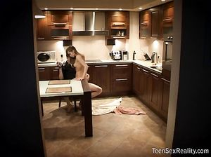 Частное домашнее порно с сладким минетом