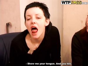 Курские выпускники вуза устроили посиделки с морем алкоголя