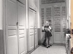 Ретро порно: молодых русских благородных девиц трахают как последних сучек