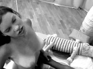 Чернокожий кобель отодрал русскую шлюху