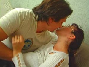 Мать помогла сыну и его девушке потрахаться